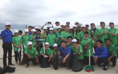 SV Đông Á góp phần làm sạch biển